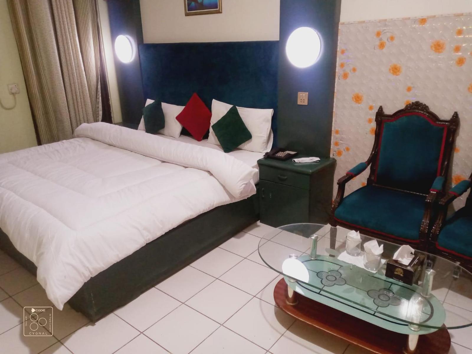 Hotel New Mid City Мултан Екстер'єр фото